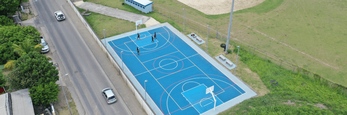 SMMC vernieuwt het multifunctionele sportveld John Cooper Jose Lake Sr.