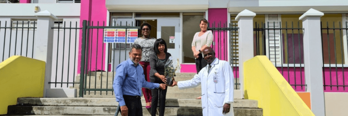 Le SMMC remet à l’Asha Stevens School un témoignage de reconnaissance